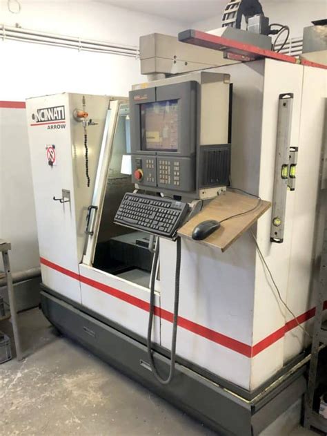 Cincinnati Milacron Arrow 500 Vertical Machining Centers